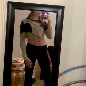 3/25 NEW Green and Brown Stitch Patterned Crop Top